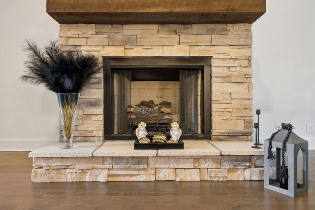 2614 Holly Springs Dr, Murfreesboro, TN 37128