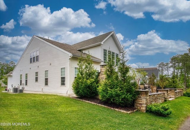 102 Ambermist Way, Forked River, NJ 08731