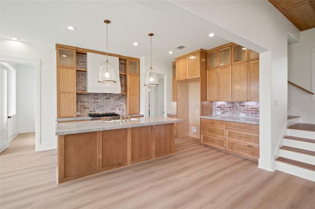 24940 Hopeview Way, Montgomery, TX 77356