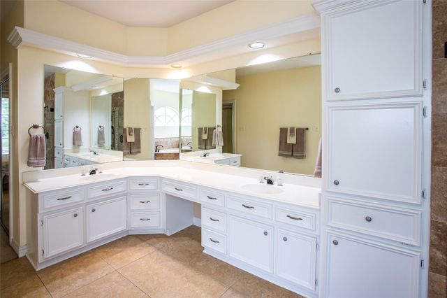 95 Rush Haven Drive, The Woodlands, TX 77381