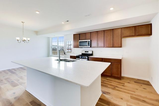 1011 Celebration Drive, Aurora, IL 60504