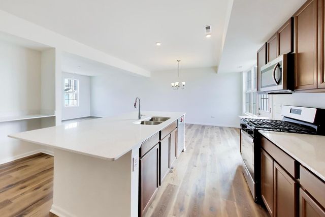 1011 Celebration Drive, Aurora, IL 60504