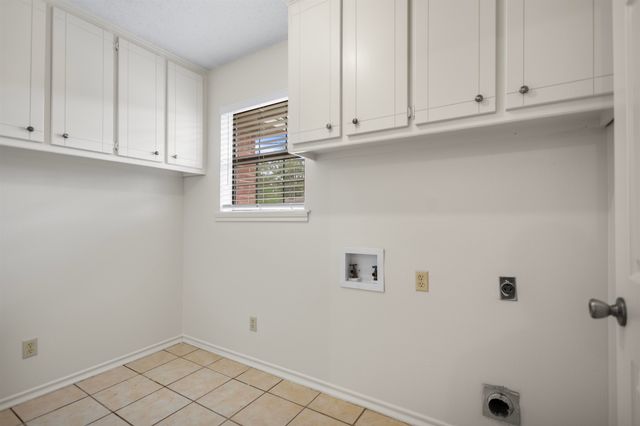 607 Gayle St, Gladewater, TX 75647