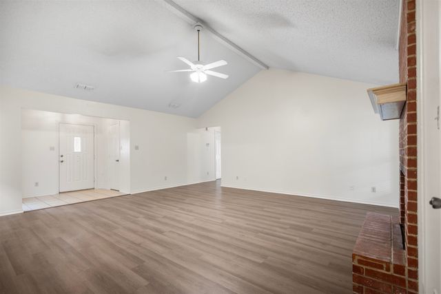 607 Gayle St, Gladewater, TX 75647