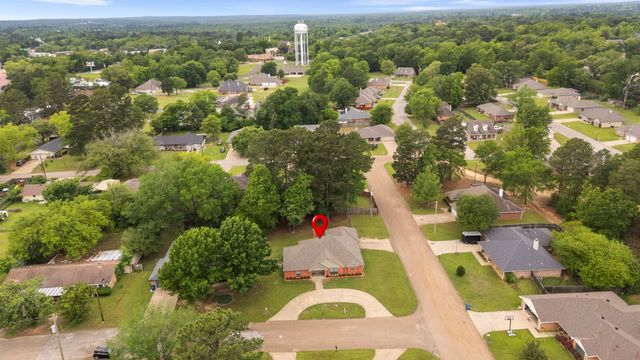 607 Gayle St, Gladewater, TX 75647