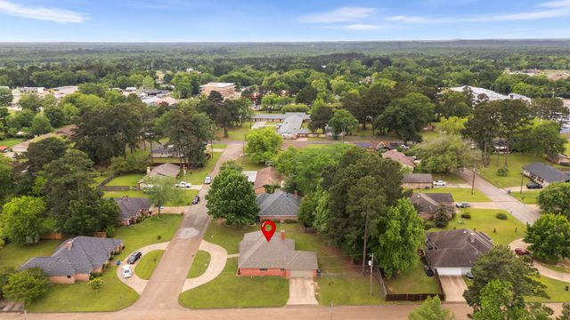 607 Gayle St, Gladewater, TX 75647