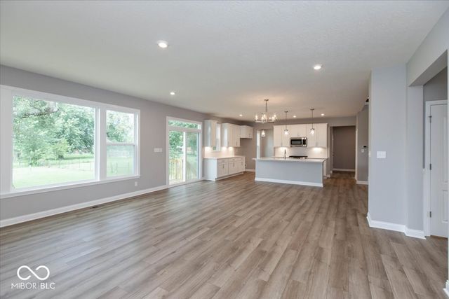 9564 Hemingway Drive, Indianapolis, IN 46239