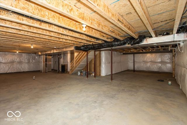 9564 Hemingway Drive, Indianapolis, IN 46239