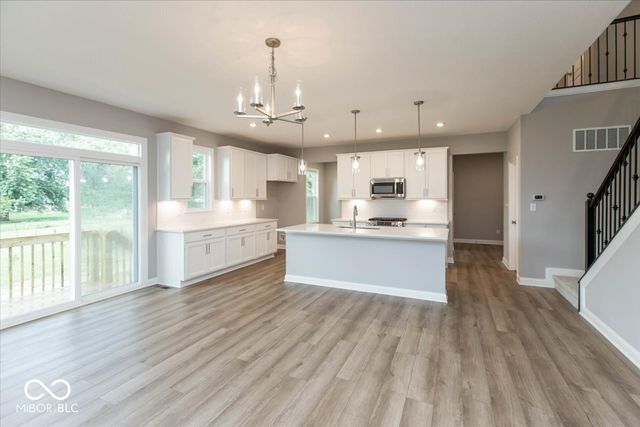 9564 Hemingway Drive, Indianapolis, IN 46239