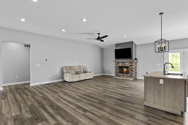 162 Westwoods Drive, Georgetown, KY 40324