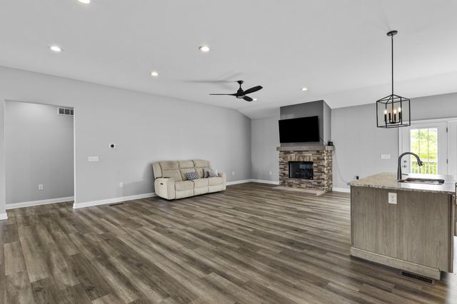 162 Westwoods Drive, Georgetown, KY 40324
