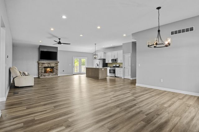 162 Westwoods Drive, Georgetown, KY 40324