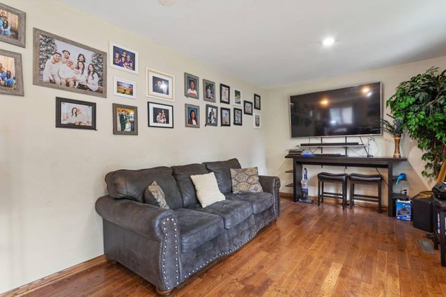 527 Emil Avenue, Shoreview, MN 55126