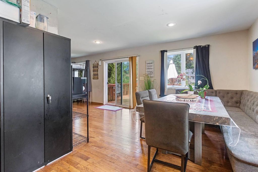 527 Emil Avenue, Shoreview, MN 55126 — photo 5
