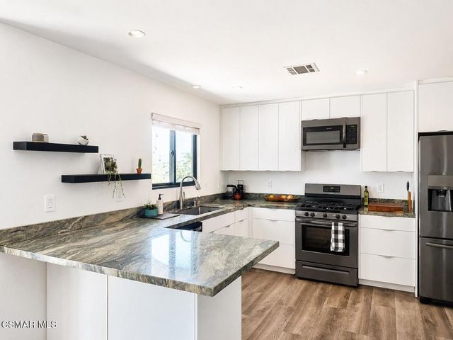 9218 Slater Terrace, Chatsworth, CA 91311