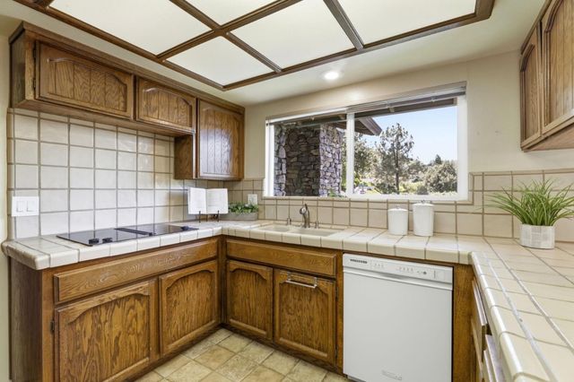 7142 Echo Ridge Drive, San Jose, CA 95120