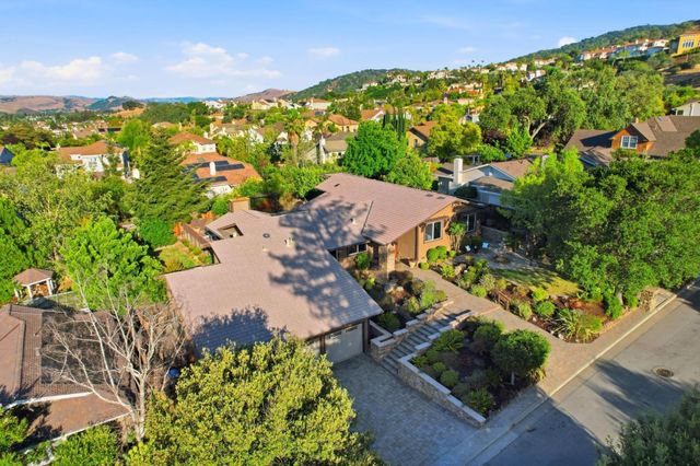 7142 Echo Ridge Drive, San Jose, CA 95120