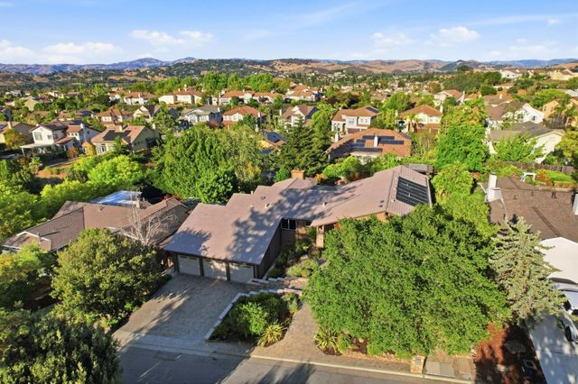 7142 Echo Ridge Drive, San Jose, CA 95120