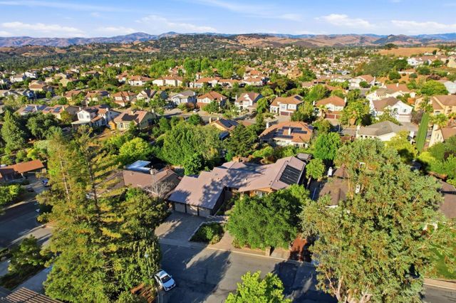 7142 Echo Ridge Drive, San Jose, CA 95120