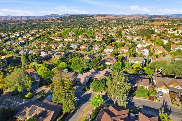 7142 Echo Ridge Drive, San Jose, CA 95120