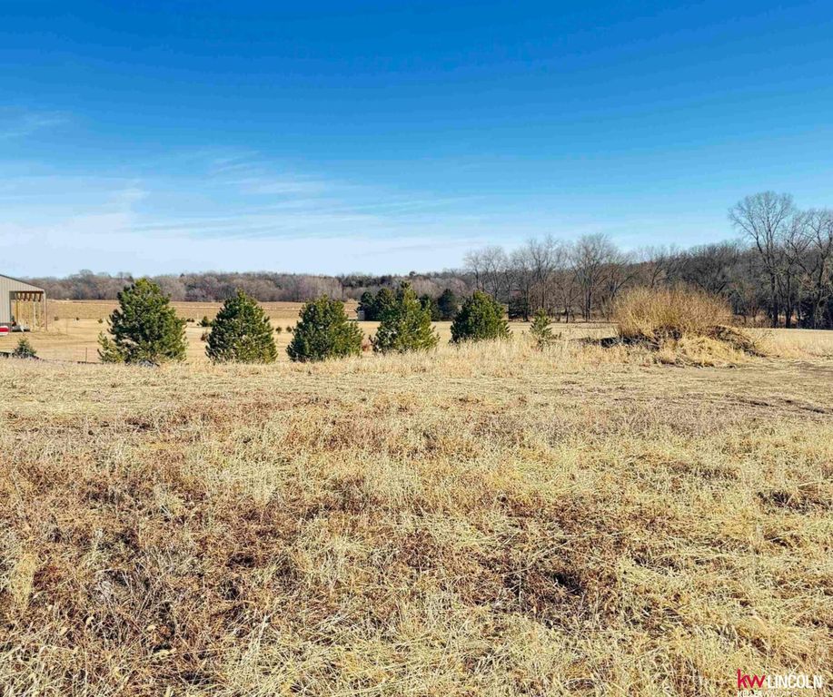 330 Cottonwood Court, Bennet, NE 68317