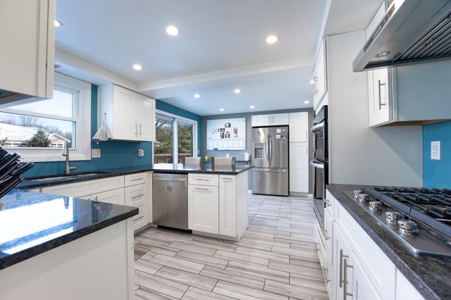 1940 Skyler Drive, Kalamazoo, MI 49008