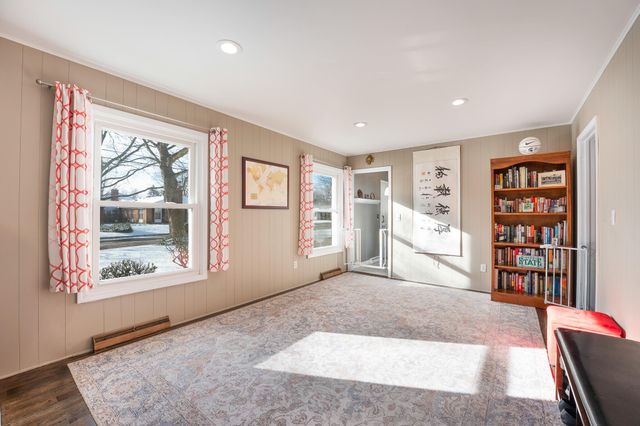 1940 Skyler Drive, Kalamazoo, MI 49008