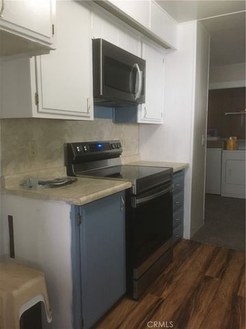 2755 Arrow Hwy 71, La Verne, CA 91750