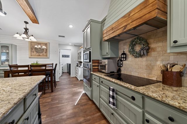 150 S Westlake Drive, Leonard, TX 75452