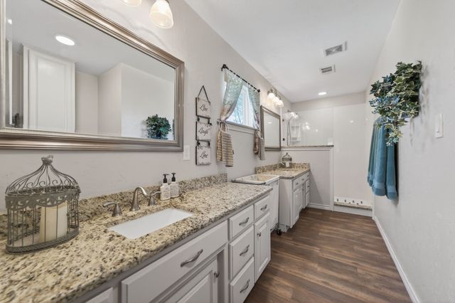 150 S Westlake Drive, Leonard, TX 75452