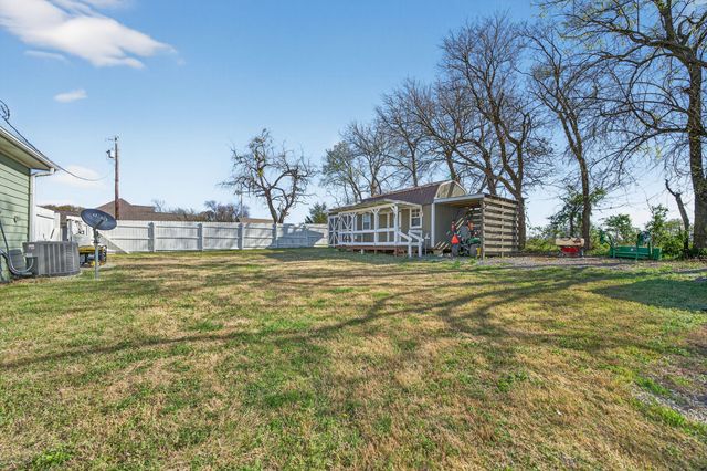 150 S Westlake Drive, Leonard, TX 75452