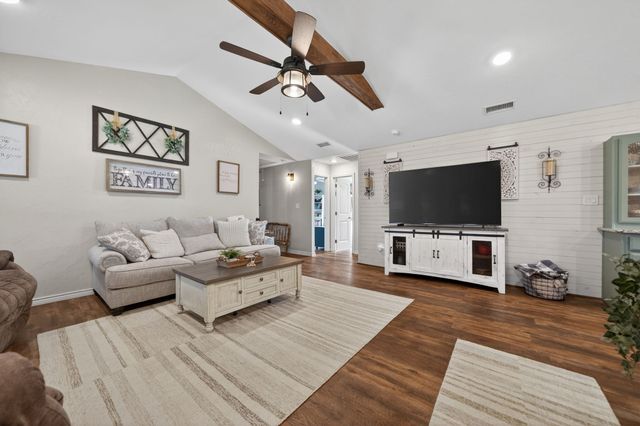 150 S Westlake Drive, Leonard, TX 75452