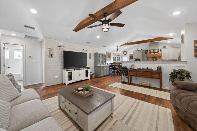 150 S Westlake Drive, Leonard, TX 75452