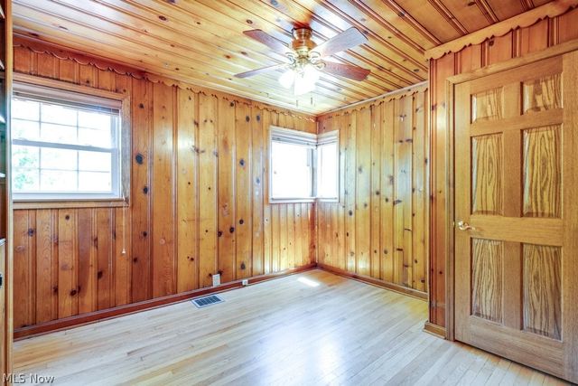 3241 W 231st Street, North Olmsted, OH 44070