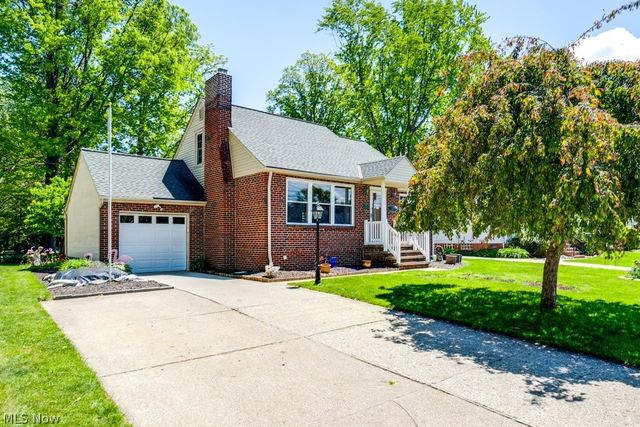 3241 W 231st Street, North Olmsted, OH 44070