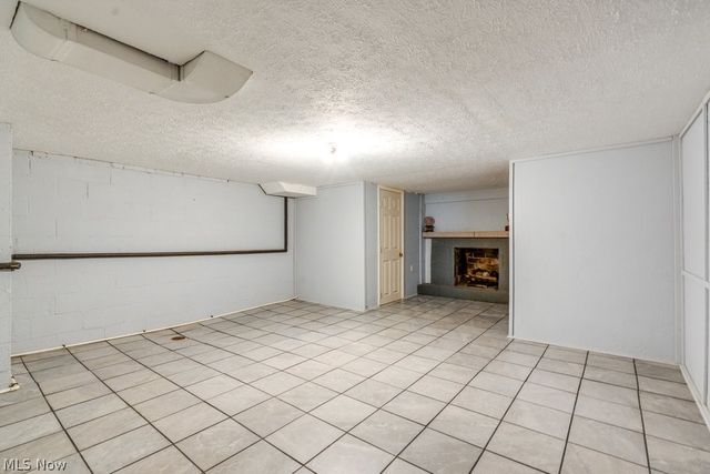 3241 W 231st Street, North Olmsted, OH 44070