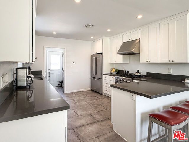 10930 Crossdale Avenue, Downey, CA 90241