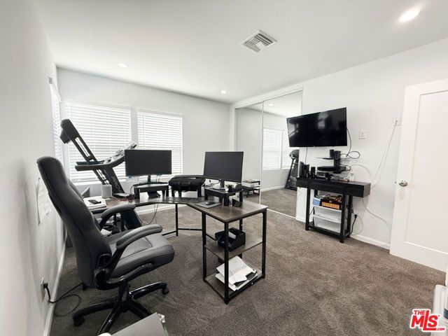 10930 Crossdale Avenue, Downey, CA 90241