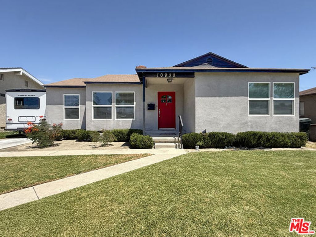 10930 Crossdale Avenue, Downey, CA 90241