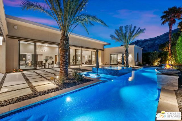 1045 Bella Vista, Palm Springs, CA 92264