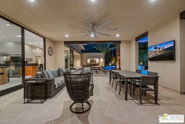 1045 Bella Vista, Palm Springs, CA 92264