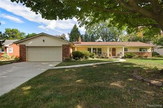 9466 Marilyn Avenue, Plymouth, MI 48170