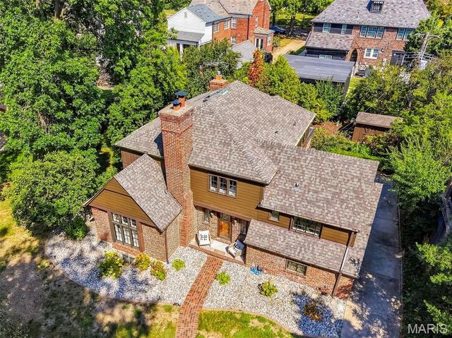 7747 Mohawk Place, Clayton, MO 63105