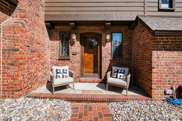 7747 Mohawk Place, Clayton, MO 63105
