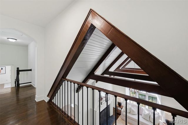 7747 Mohawk Place, Clayton, MO 63105