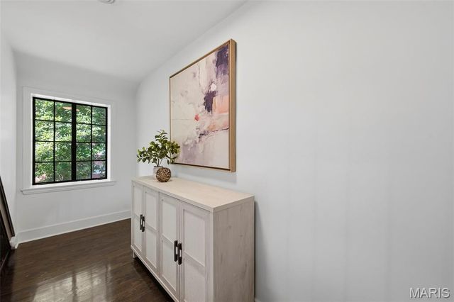 7747 Mohawk Place, Clayton, MO 63105