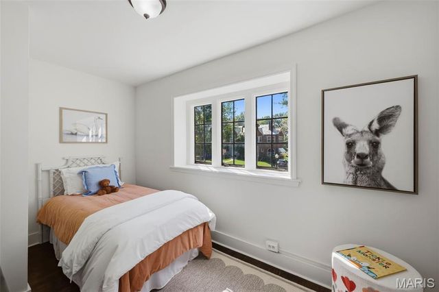 7747 Mohawk Place, Clayton, MO 63105