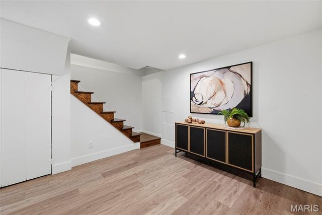 7747 Mohawk Place, Clayton, MO 63105