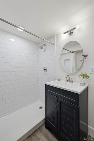 7747 Mohawk Place, Clayton, MO 63105
