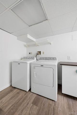 7747 Mohawk Place, Clayton, MO 63105